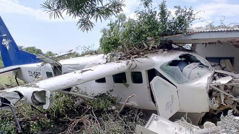 cessna 208b bar aviation posicion final estrellarse uganda