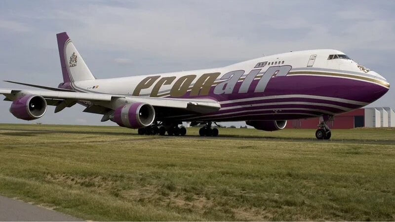 Boeing 747 de Pronair abandonado en el aeropuerto de Valencia