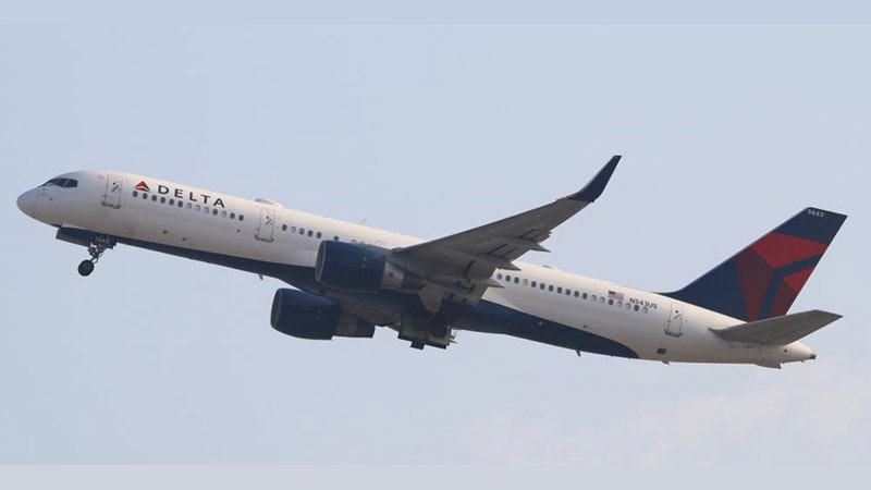 Un Boeing 757 de Delta sufre graves tras un fuerte aterrizaje