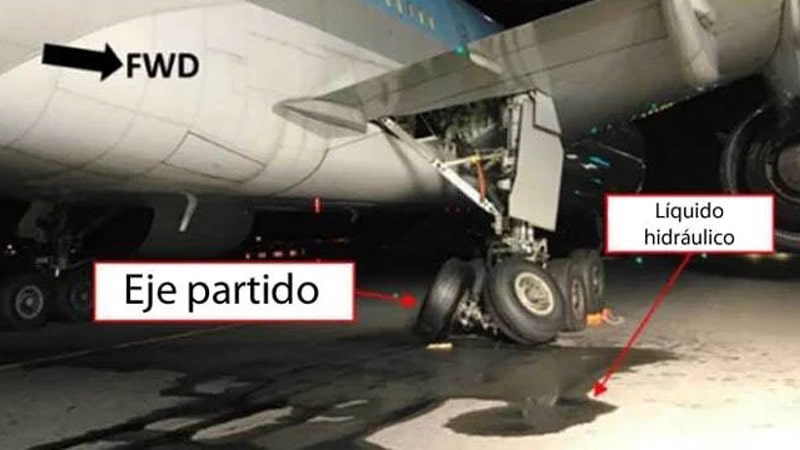 Rotura del tren de aterrizaje de un avión Boeing 777 de Korean Air